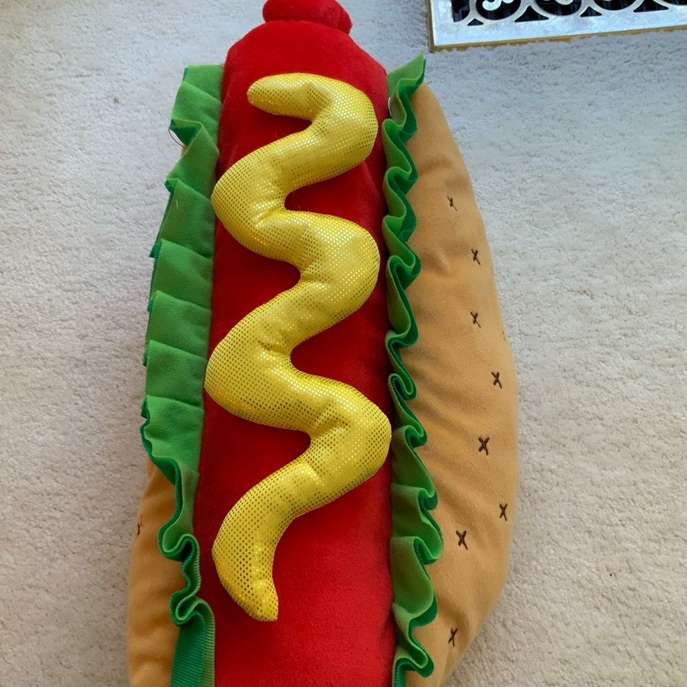 ADORABLE HOT DOG HALLOWEEN COSTUME FOR PETS DOGS. SIZE LARGE